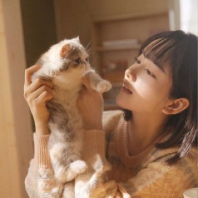达州伴游女生邓珊珊的资料